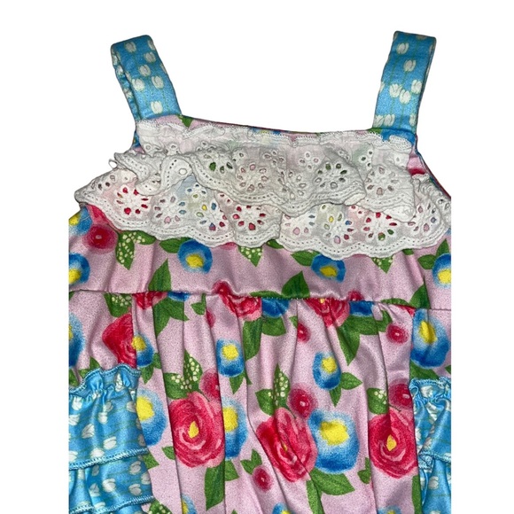 Lace Floral Spaghetti Strap Design Onesie - Picture 3 of 9